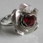 BELLA MEADOW Ring Red Rose ~ Swarvoski Twilight Card