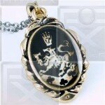 Cullen Crest Twilight Rosalie Alice Pendant Necklace UK
