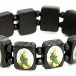 NEW MOON TWILIGHT BELLA'S ST JUDE WOODEN NECA BRACELET